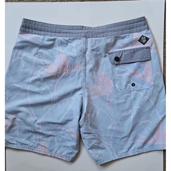 Baja Llama Shipwrecks 18" Inside Out Board Swim Shorts Sz 33 EUC - Picture 6 of 10